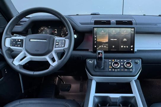 Land Rover Defender 110 3.0 D300 mHEV X-Dynamic SE