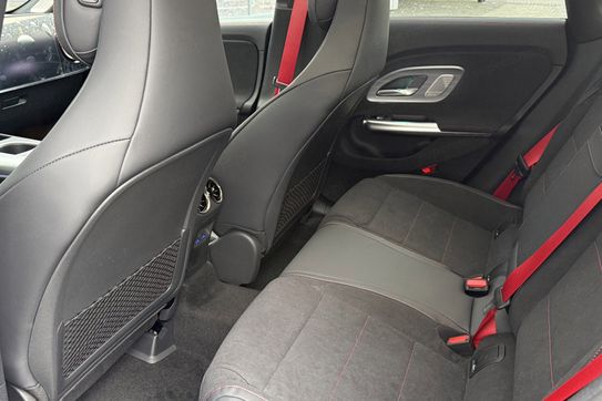 Mercedes CLA 200 4-Matic  AMG Line