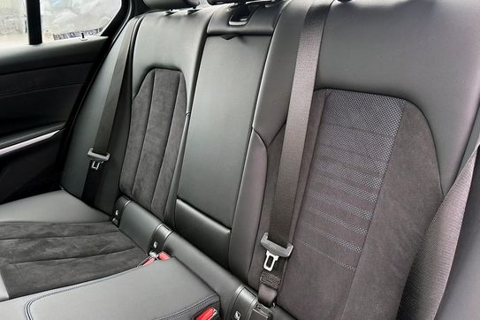 BMW Seria 3 318i M Sport
