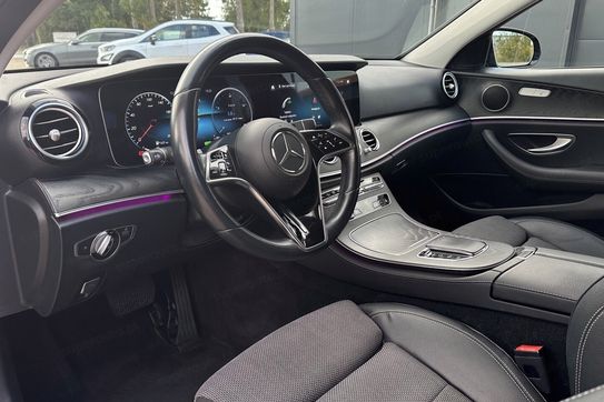Mercedes E Klasa 220 d 4MATIC Avantgarde