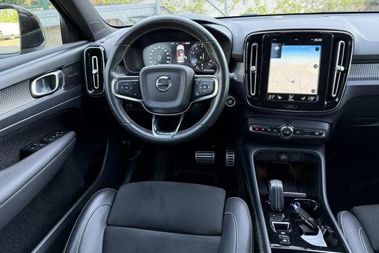 Volvo XC40 B4 B R-Design aut