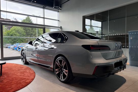 BMW Seria 7 740d xDrive M Sport