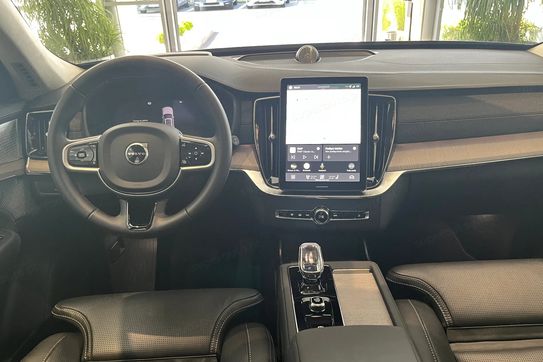 Volvo XC90 B5 B AWD Ultra Dark 7OS