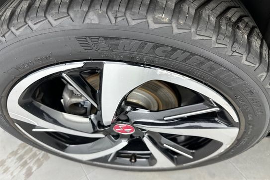 DS DS7 Performance Line 1.6 E-Tense Hybrid AT