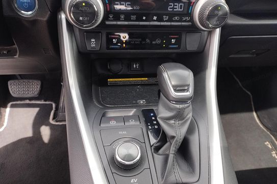 Toyota RAV4 2.5 Hybrid Executive 4x4