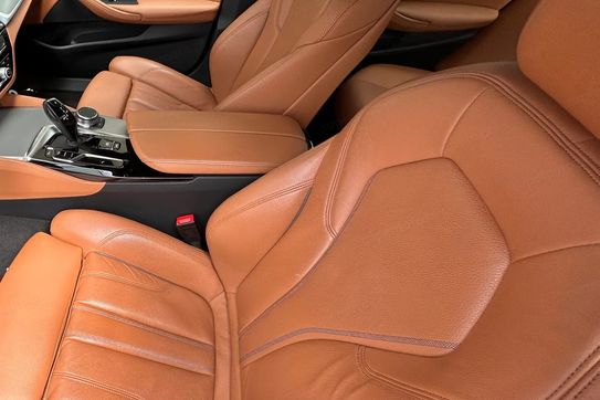 BMW Seria 5 530d xDrive mHEV M Sport sport-aut