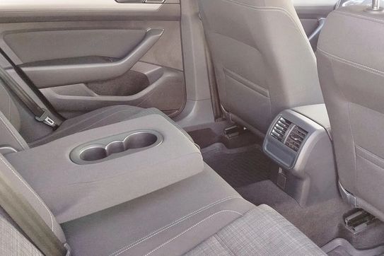 Volkswagen Passat 2.0 TDI Business DSG