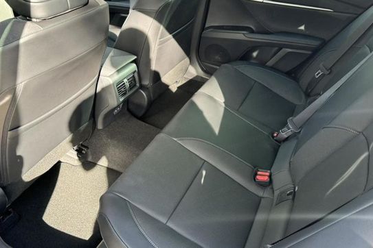 Toyota Camry Prestige 2.5 Hybrid Dynamic Force