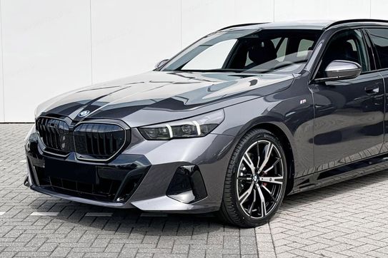 BMW Seria 5 Touring 520d xDrive M Sport