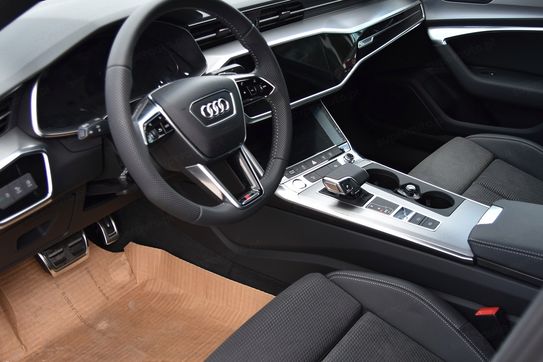 Audi A6 55 TFSI e quattro S Line