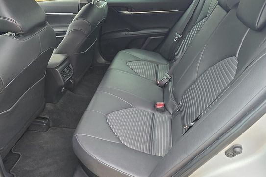 Toyota Camry 2.5 Hybrid Prestige