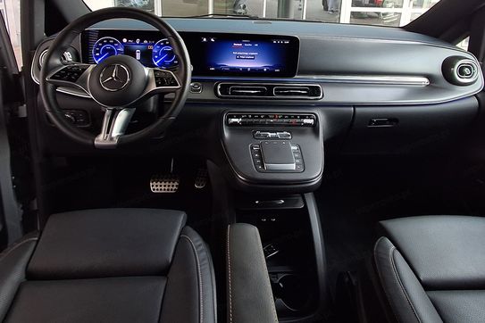 Mercedes EQV 300 Długi