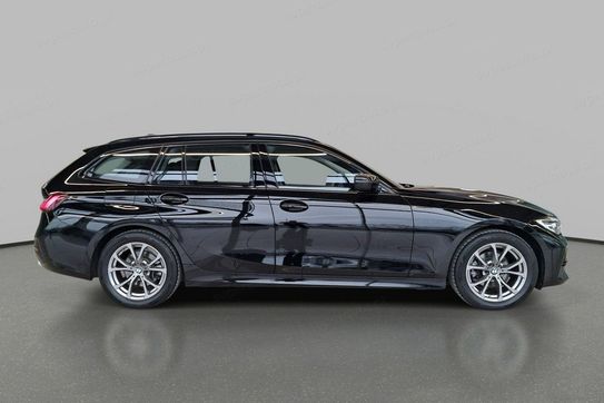 BMW Seria 3 318i aut