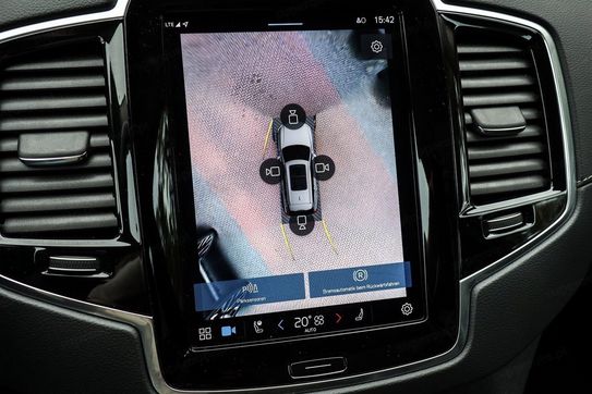 Volvo XC90 T8 AWD Plug-In Hybrid Plus Dark 7os aut