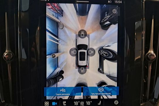 Volvo XC60 B5 B AWD Plus Dark