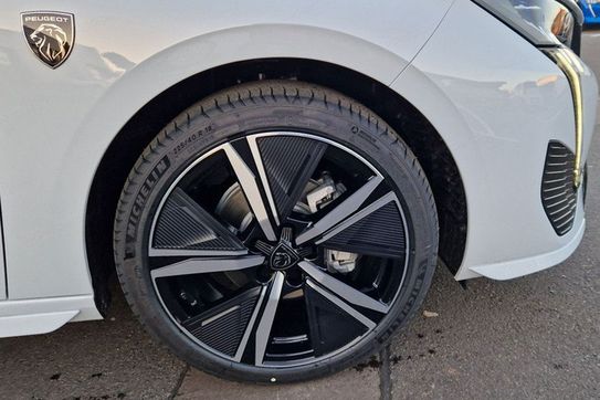 Peugeot 308 GT e-DCS 1.2 mHEV