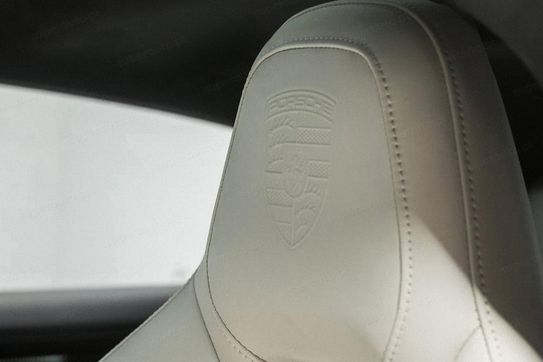 Porsche Panamera 4 E-Hybrid