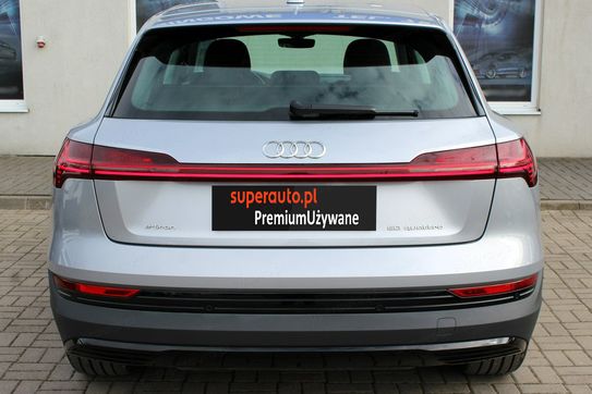 Audi e-tron 50 quattro