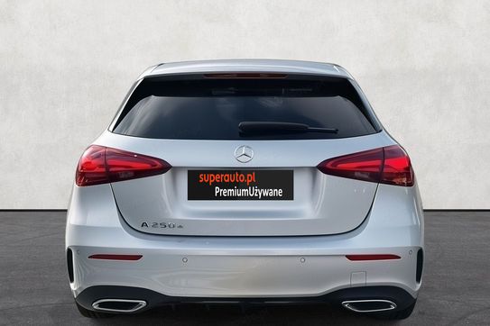 Mercedes Klasa A 250 e PHEV AMG Line 8G-DCT