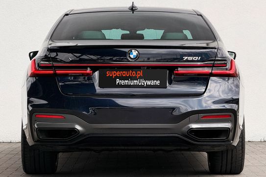 BMW Seria 7 750i xDrive sport-aut