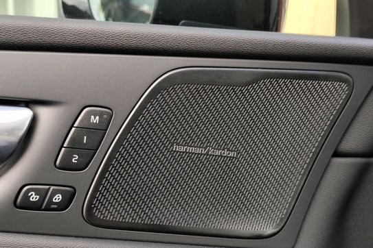 Volvo XC60 B5 B AWD Plus Dark