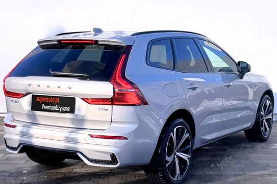 Volvo XC60 T8 Plug-in Hybrid AWD Ultra Dark