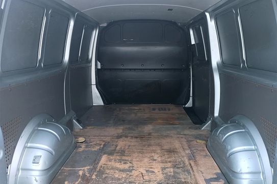 Volkswagen Transporter L2H1