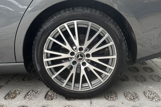 Mercedes CLA 200