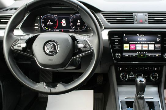 Skoda Superb 1.5 TSI Ambition DSG