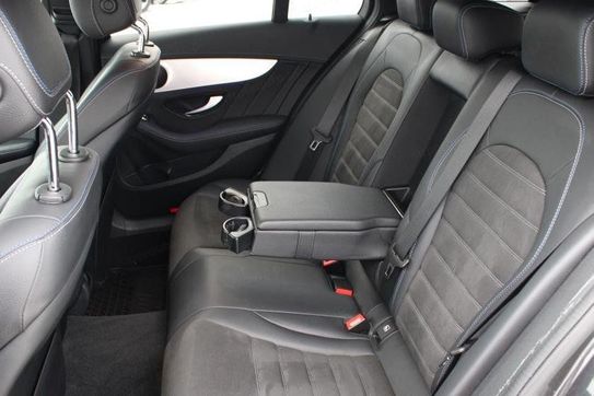 Mercedes Klasa C AMG Night Edition 9G