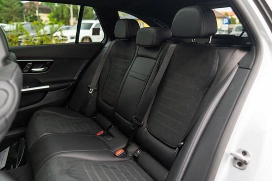 Mercedes Klasa C Kombi 220 d 4MATIC AMG Line