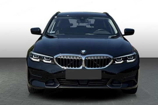 BMW Seria 3 320i Sport Line