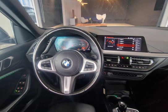 BMW Seria 2 Gran Coupe 218i M Sport