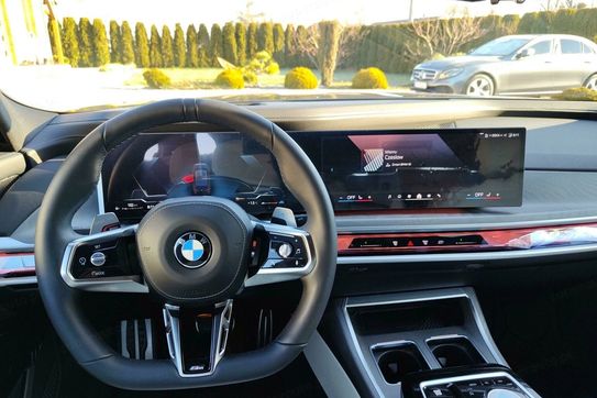 BMW Seria 7 740d xDrive M Sport