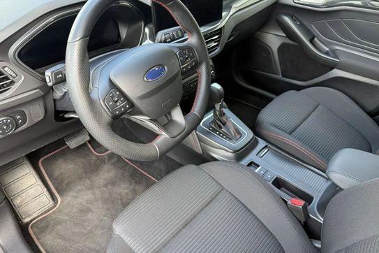 Ford Focus EcoBoost mHEV ST-Line X