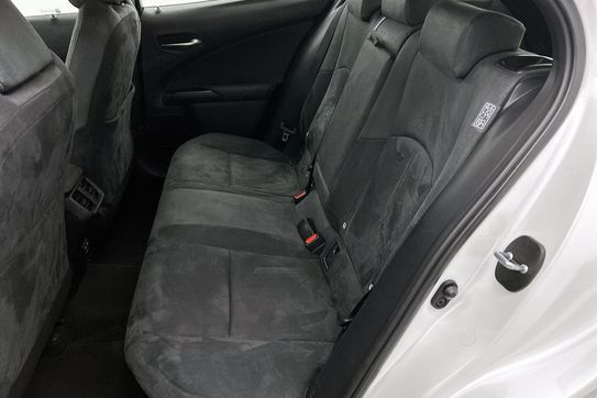 Lexus UX 300h Business