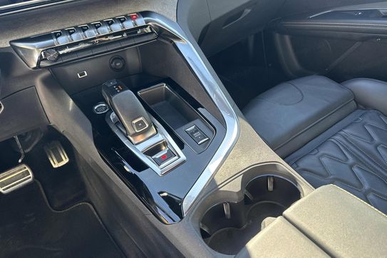 Peugeot 5008 GT 2.0 BlueHDi S&S EAT8
