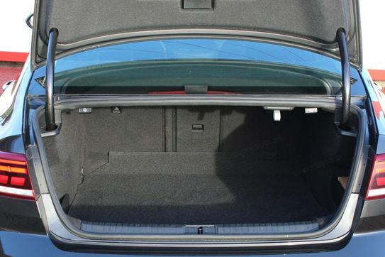 Volkswagen Passat 1.5 TSI EVO Elegance