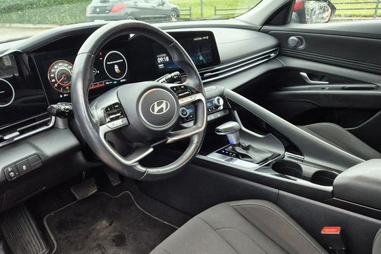 Hyundai Elantra 1.6 Executive CVT