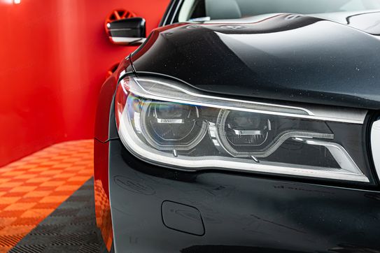 BMW Seria 7 750Li xDrive