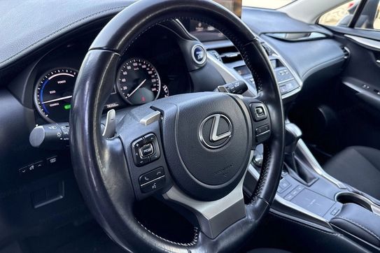 Lexus NX 450h+ Prestige AWD