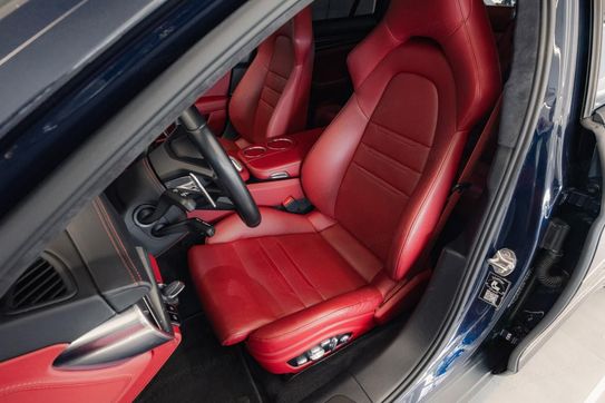 Porsche Panamera 4S E-Hybrid Sport Turismo