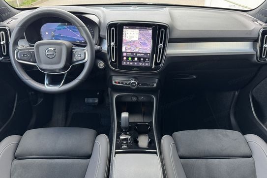 Volvo XC40 B3 Plus Dark