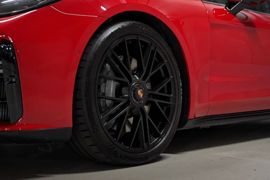 Porsche Panamera GTS