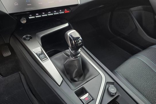 Peugeot 308 PureTech Allure Pack S&S EAT8