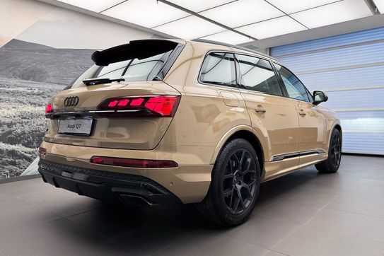 Audi Q7 TDI quattro S Line