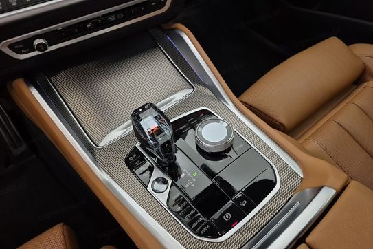 BMW X6 M50i