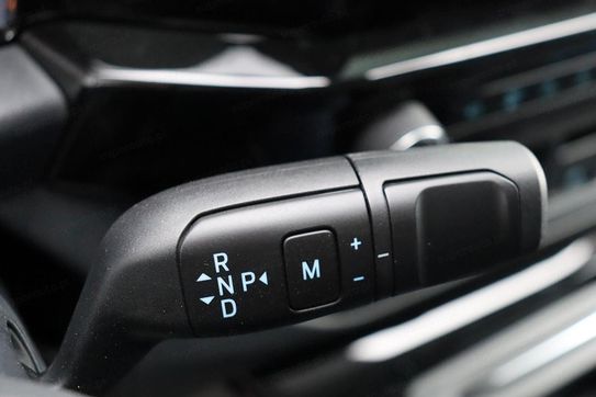 Ford Tourneo Custom 320 L2H1 Sport A8