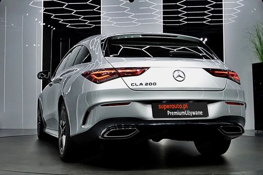 Mercedes CLA 200 AMG Line 7G-DCT