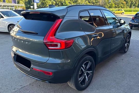 Volvo XC40 B4 Plus Dark